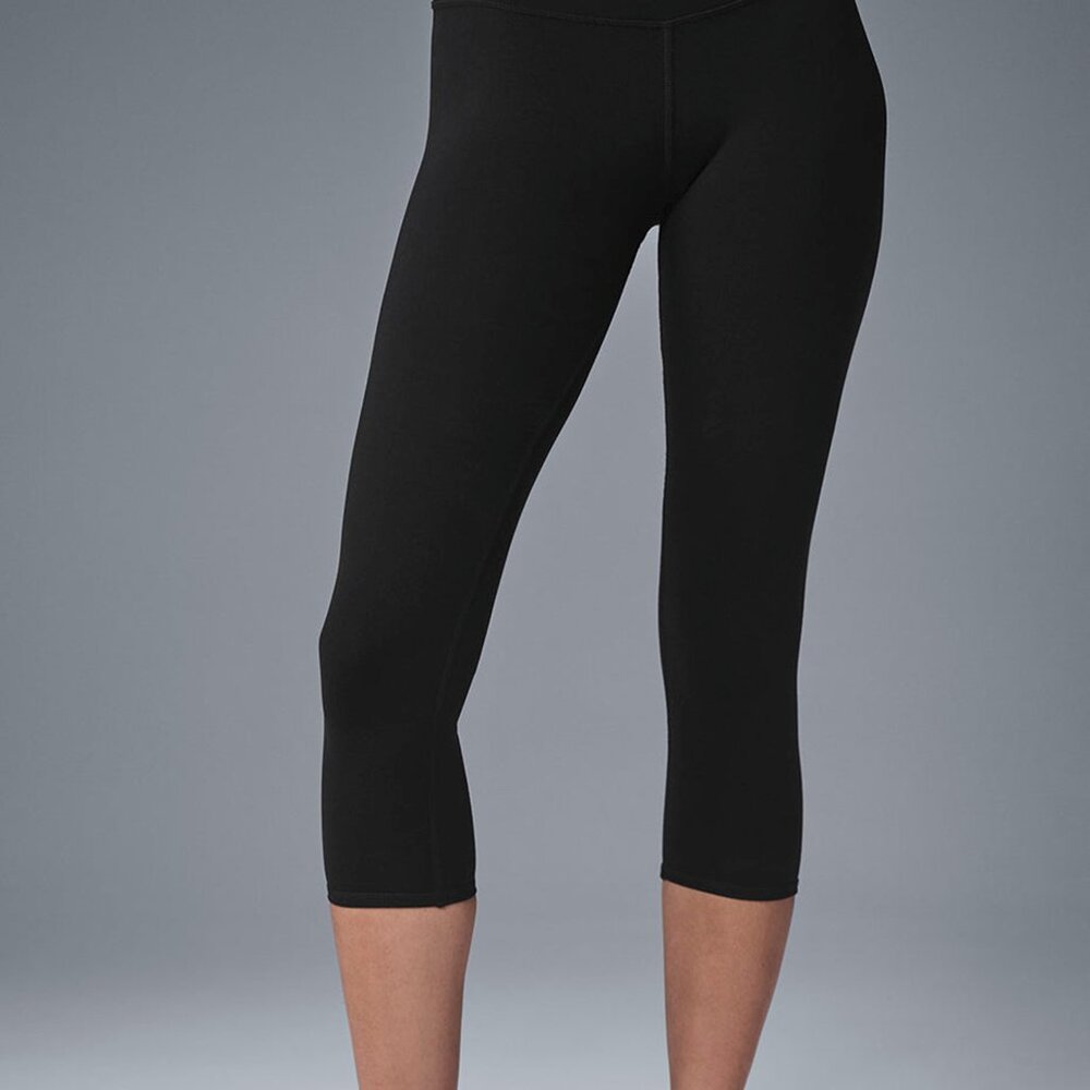 Alo High-Waist Airbrush Capri